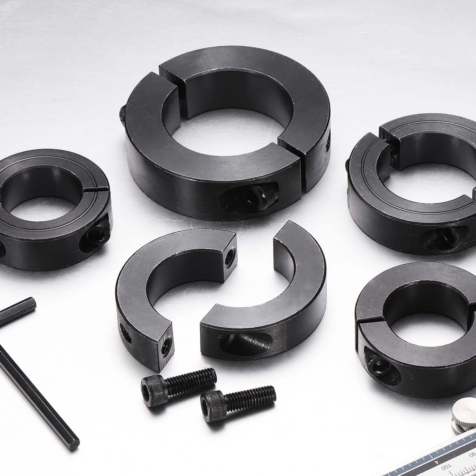 sourcing map Lot de 2 colliers de serrage à double axe fendu, alésage de 35 mm, collier de serrage en une pièce de 57 mm de diamètre extérieur et 15 mm d'épaisseur en oxyde noir avec jeu de vis (acier