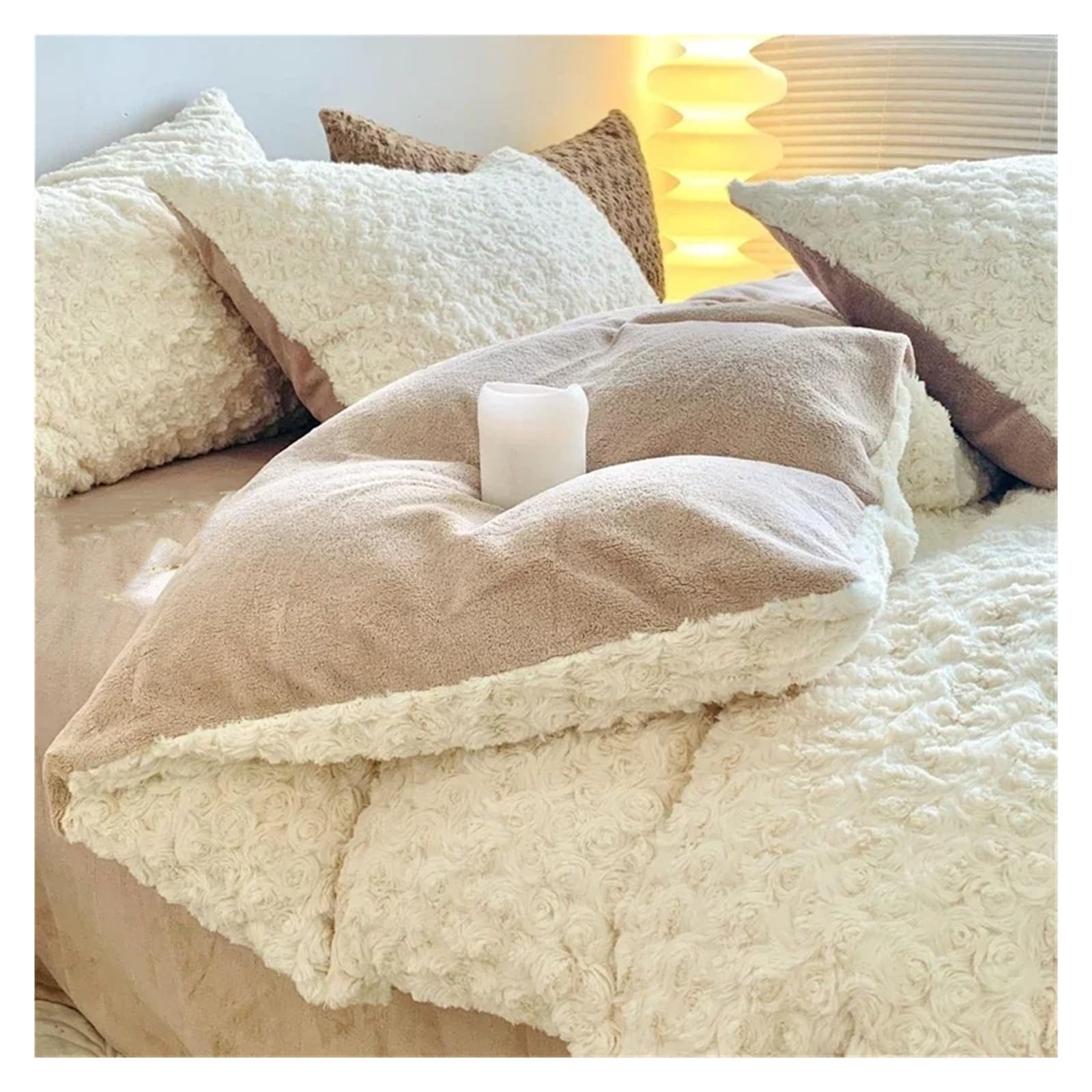 Parure de lit chaude contre le froid nocturne avec housse de couette épaisse 4 pièces