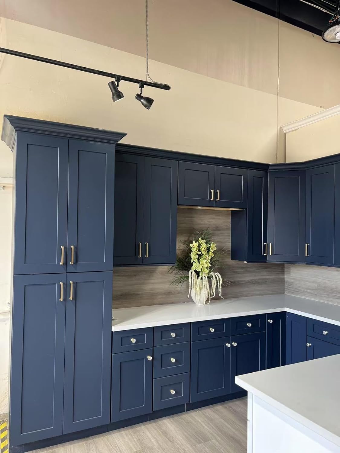 Kitchen Base Cabinets with Drawers, 24" Wide 24 Inch Deep Storage Cabinet with Shaker Doors & Shelves, Modern Solid Wood Furniture, Easy to Assembly for Pantry, Laundry Room, Coffee Bar - Blue