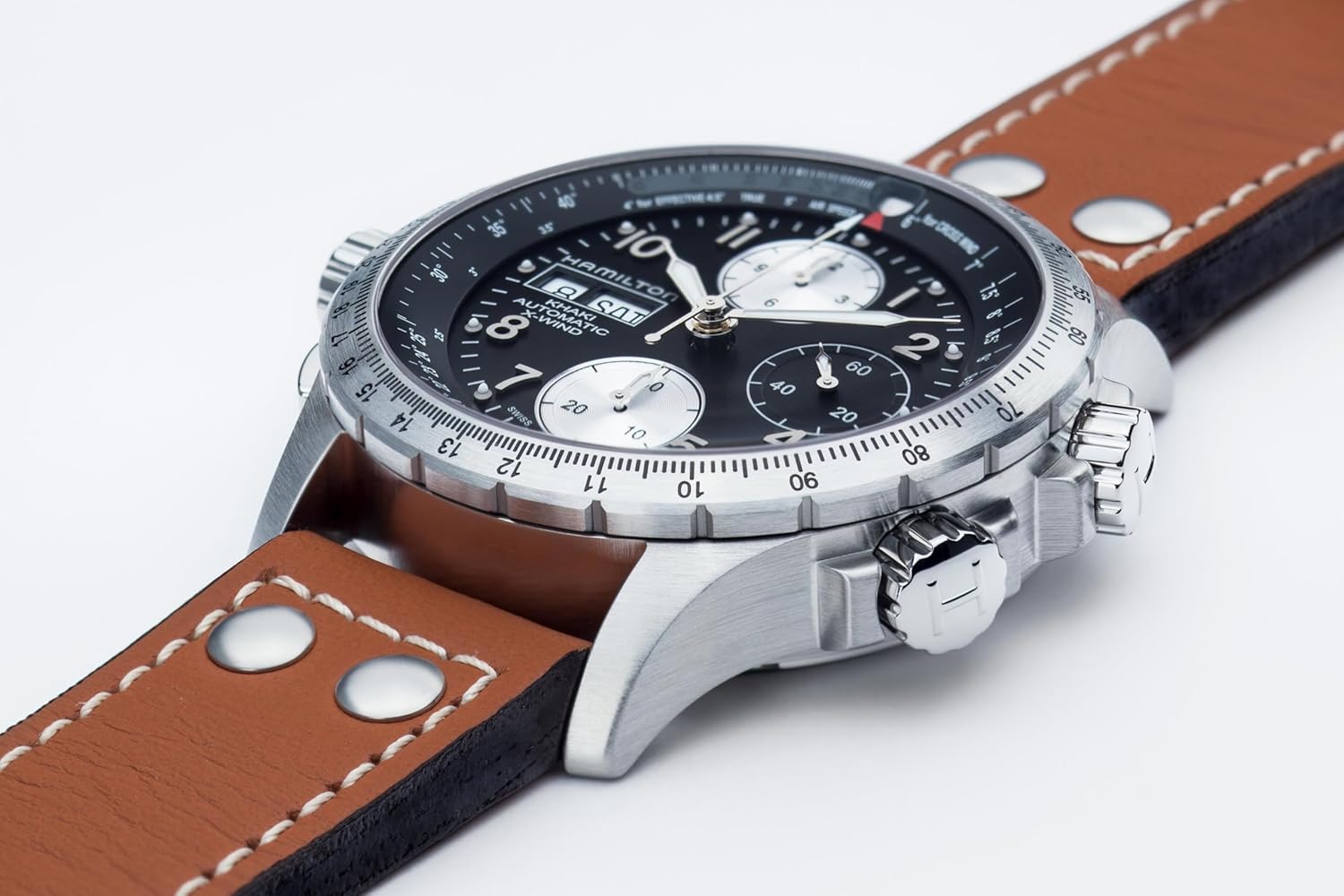 汉米尔顿卡其航空系列自动机械男士腕表，44毫米不锈钢表壳，瑞士制造，黑色表盘，指针式显示，100米防水，蓝宝石水晶镜面，牛皮表带。