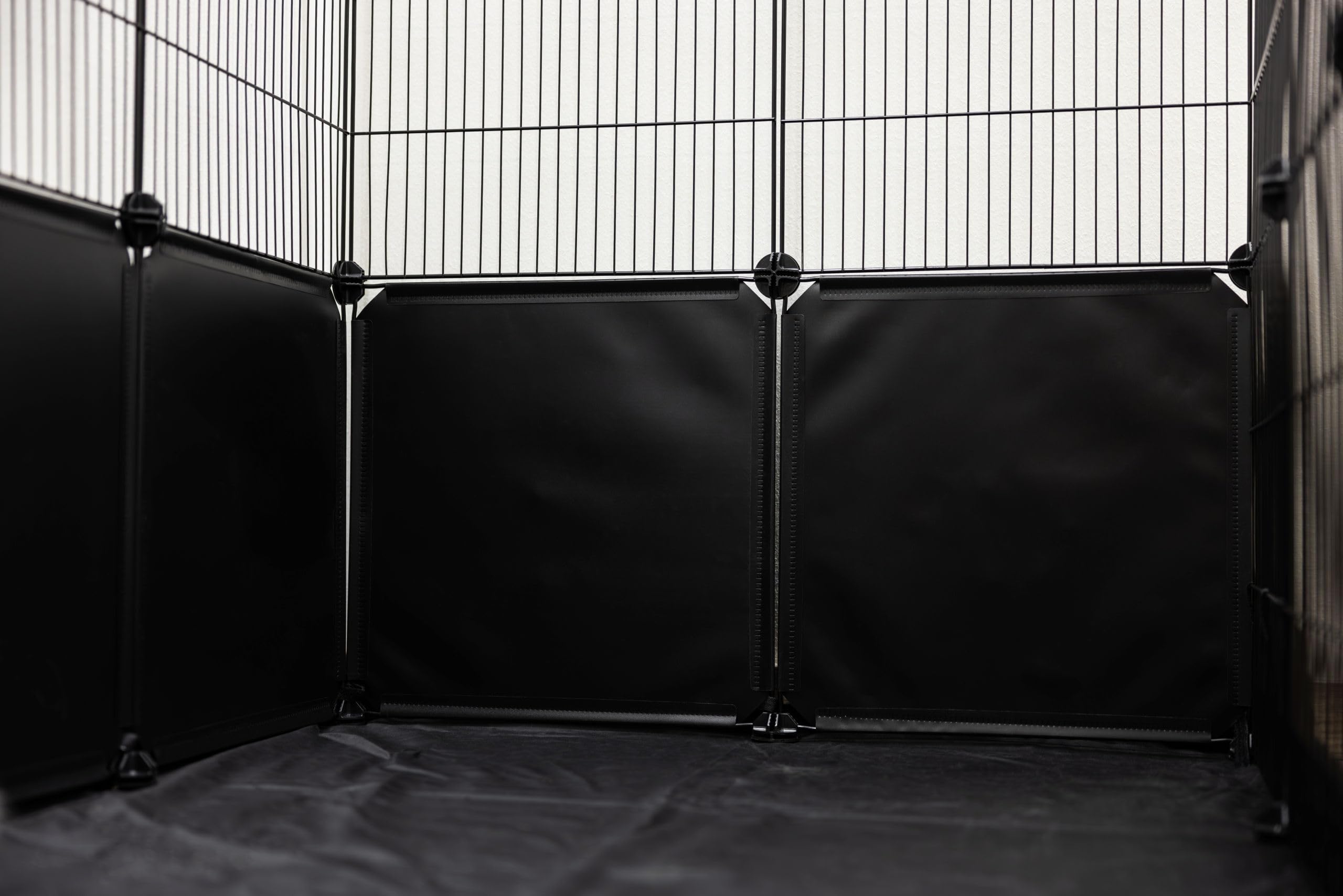 Kerbl Pet recinto da interni Hoppla, nero, 144x72x72 cm, recinto per piccoli animali, box, metallo verniciato a polvere, roditori, conigli, lepri