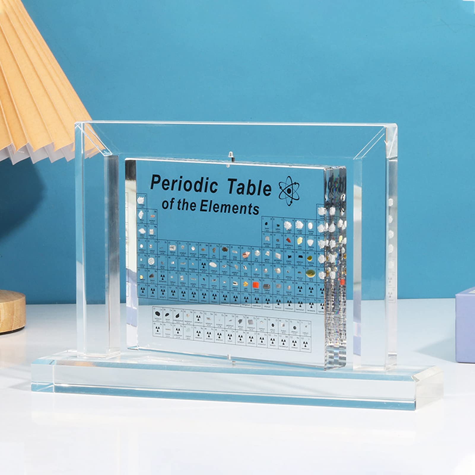 Periodensystem mit Echten Elementen,Periodensystem der Elemente aus Acryl mit 83 echten Elementen Im Inneren,mit 360° drehbarem Rahmendisplay,für Schüler Lehrer Handwerk Dekor,24 * 16 * 5 cm