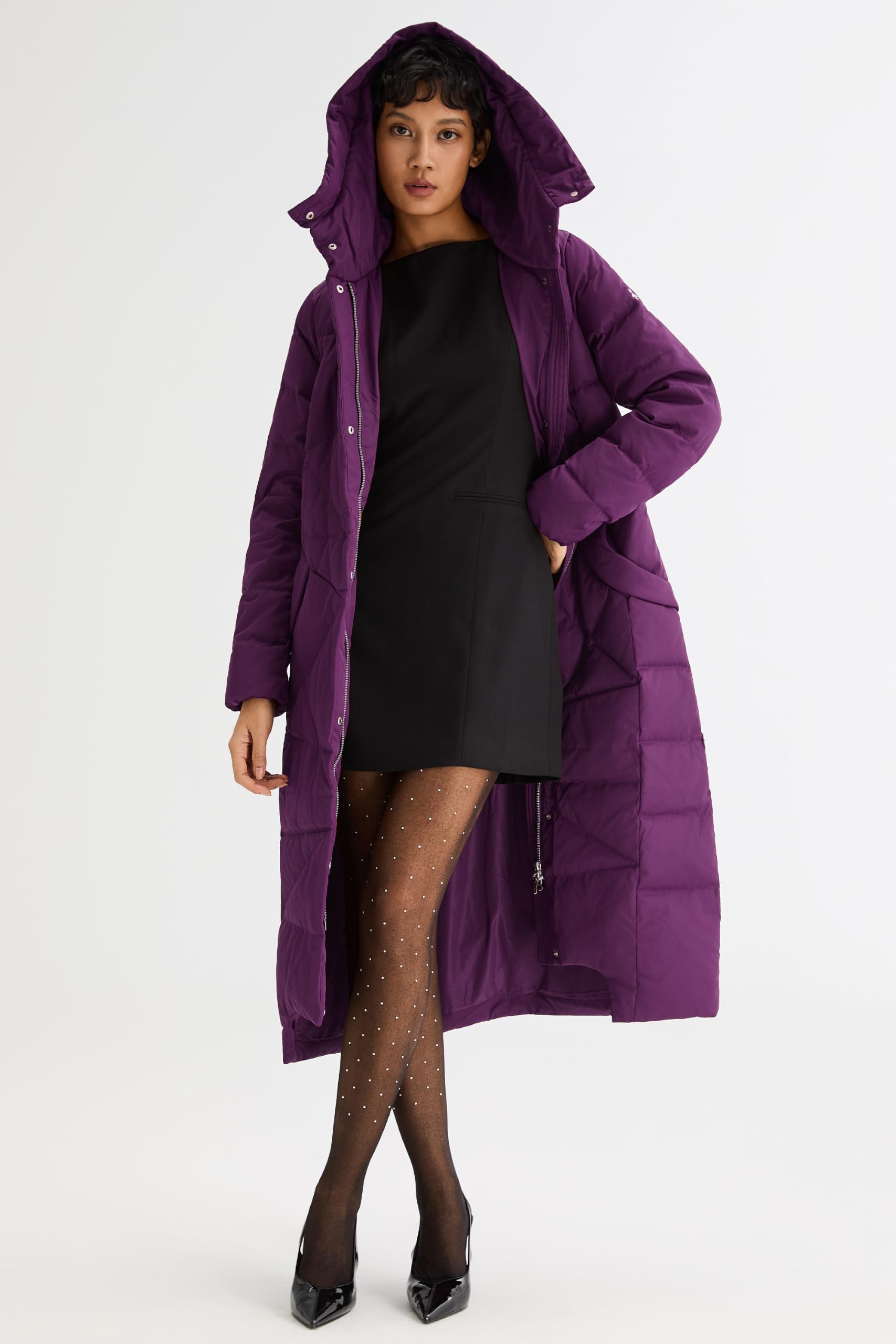 Orolay Damen Daunenmantel mit Kapuze Lange Winterjacke Winddichte Gesteppte Oberbekleidung