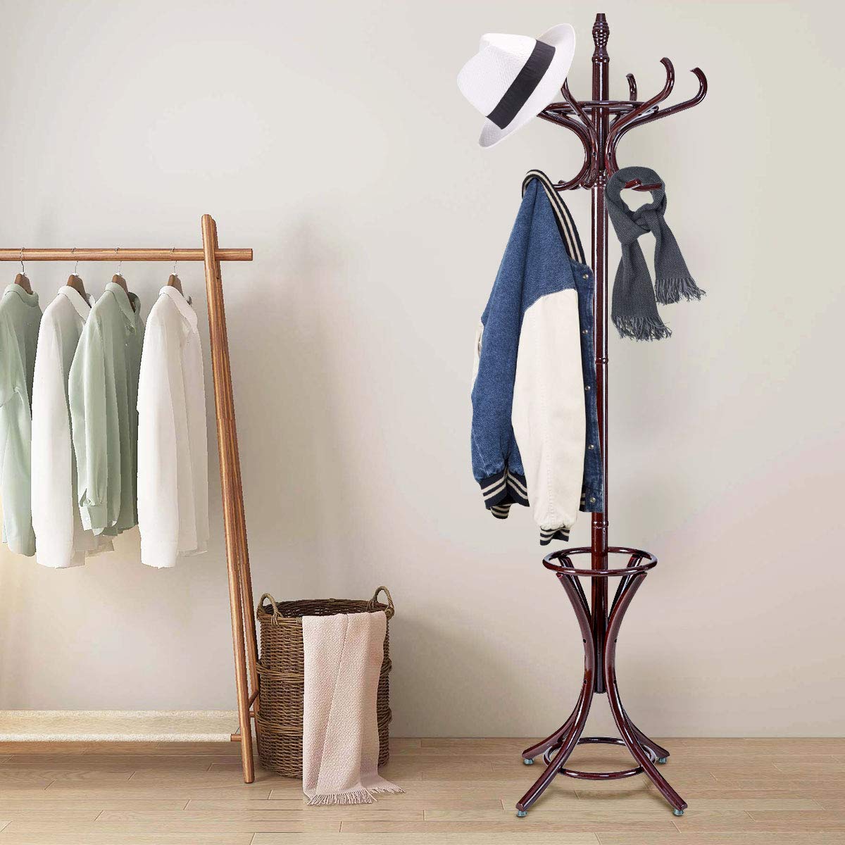 GIANTEX Appendiabiti da 184 cm, Scaffale per Abiti e Cappelli, Appendiabiti in Legno con 12 Ganci, Supporto per Ombrellone, Portabiti Autoportante, per Ingresso, Ufficio, Soggiorno (Marrone)