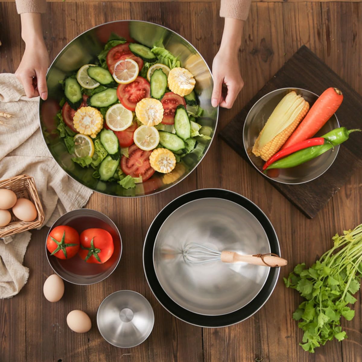 Ciotola per Uso Domestico in Acciaio Inossidabile Fondo Tondo, Resistente per Sbattere Uova e Mescolare Insalate, Pratica e Durevole nella Cucina