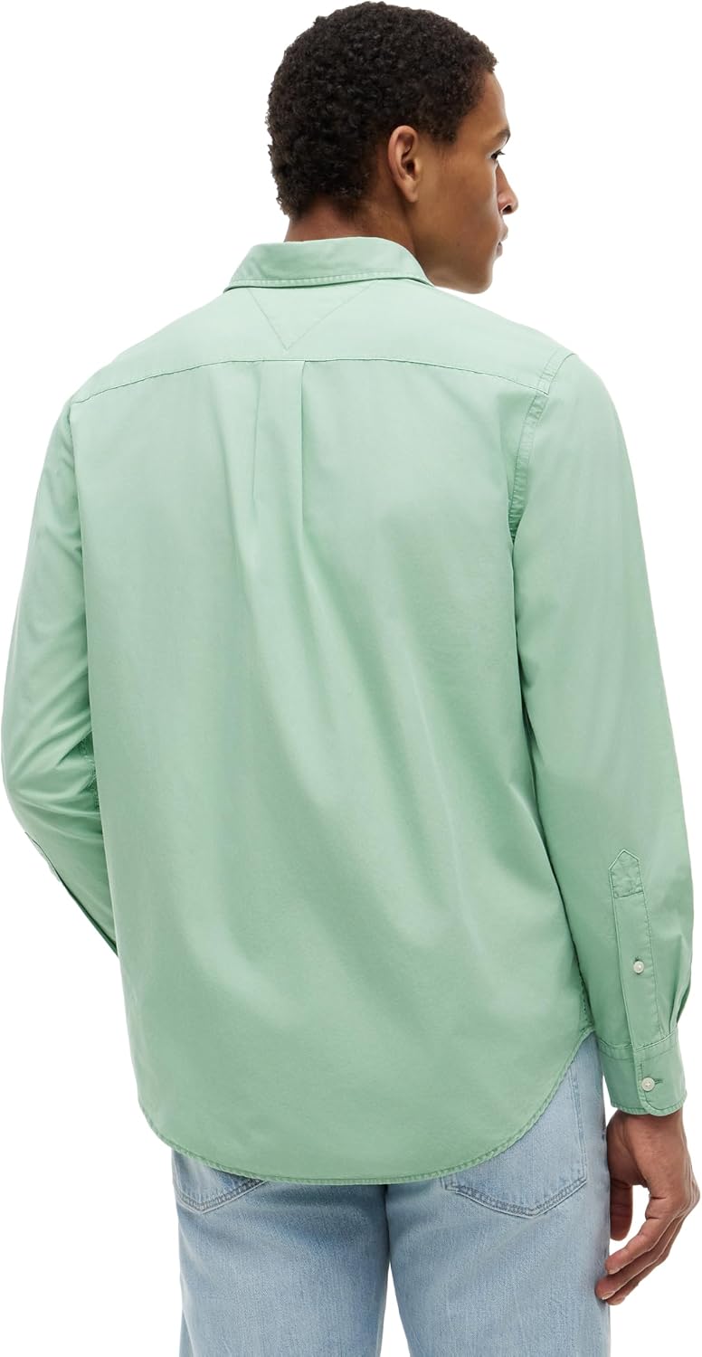 Tommy Hilfiger Men's Long Sleeve Poplin Shirts in Regular Fit, Men's Button Down Shirts, Also Available in Big and Tall