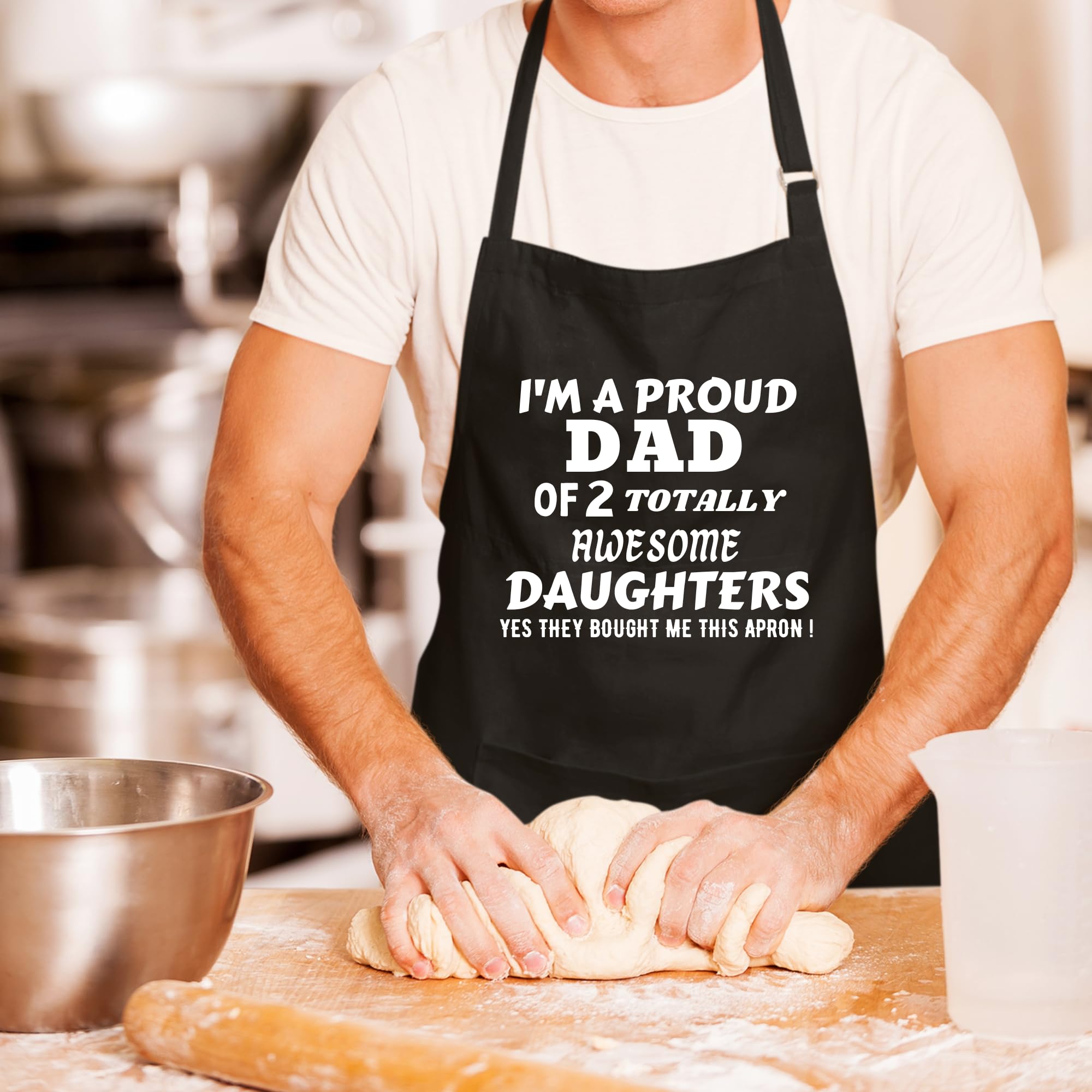 Delantal divertido con texto en inglés "Proud Dad Of Two Totally Awesome Daughters" para barbacoa, para cumpleaños, día del padre, Navidad, día de San Valentín, regalos para papá, marido,