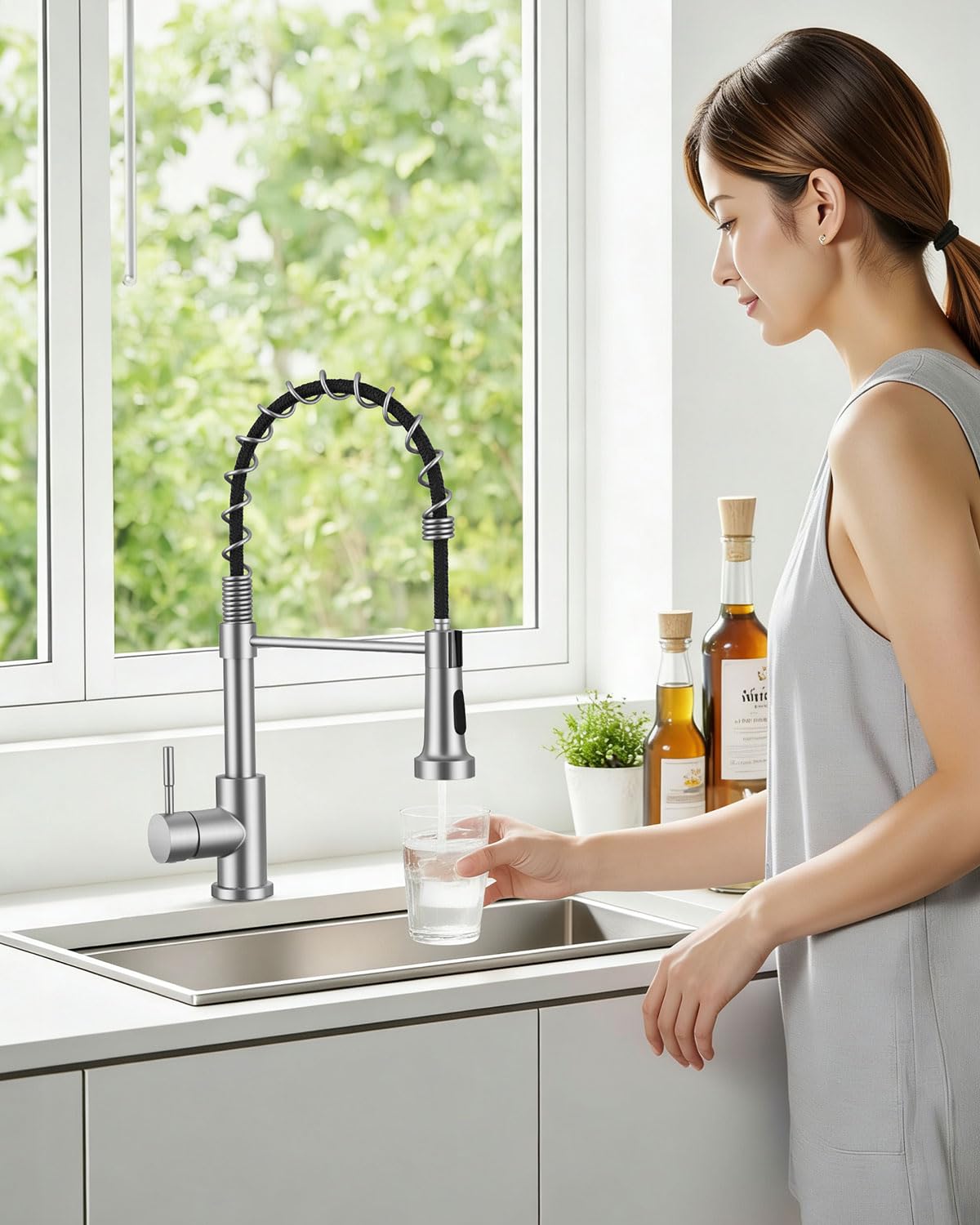 Robinet de Cuisine, Mitigeur de Cuisine Commercial à Ressort, Robinet à Simple Levier en Acier Inoxydable avec Bec Pivotant 360° et 2 Modes de Pulvérisation, Nickel Brossé