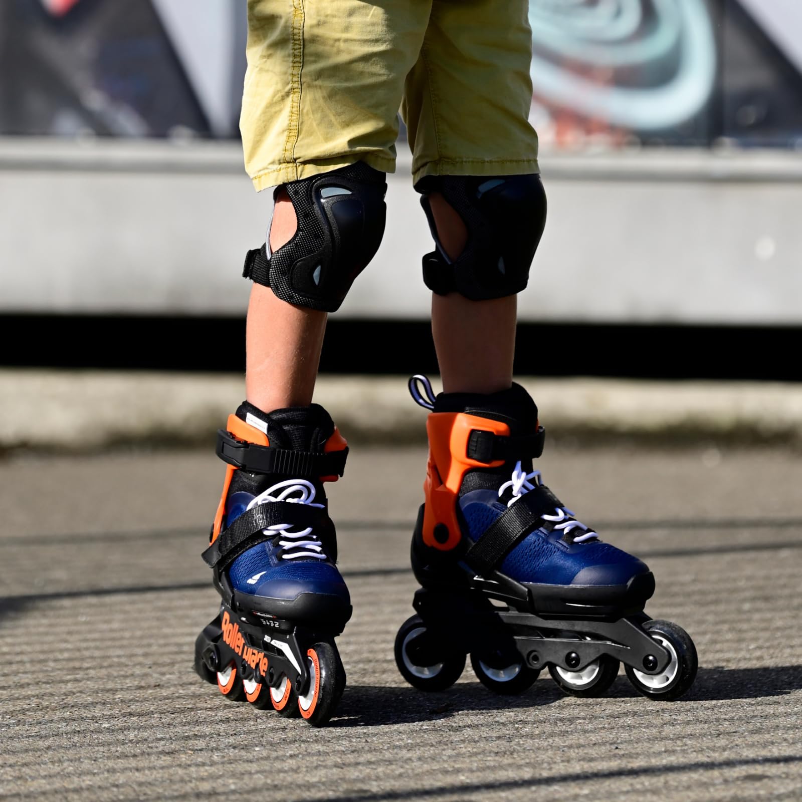 Rollerblade MICROBLADE Pattini in Linea per Ragazzi, Acquamarina/Nero, Nero/Bianco o Rosa/Bianco, in Diverse Dimensioni.