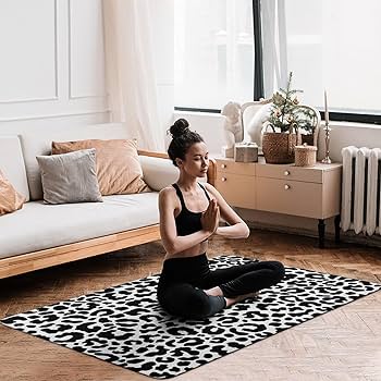 R-LONDON ロングモモンガ 蛇柄 タグ付き新品未使用 Amazon | ラグ カーペット ダルメシアン柄ヒョウ柄 絨毯