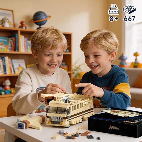 Nubee Spaceballs Eagle 5 Building Set, Space Movie Car Moc Model with Cockpit Secret Hyper-Jets Periscope Barf's Room, Birthday Gift for Fans Teens Kids 8+ (667Pcs)