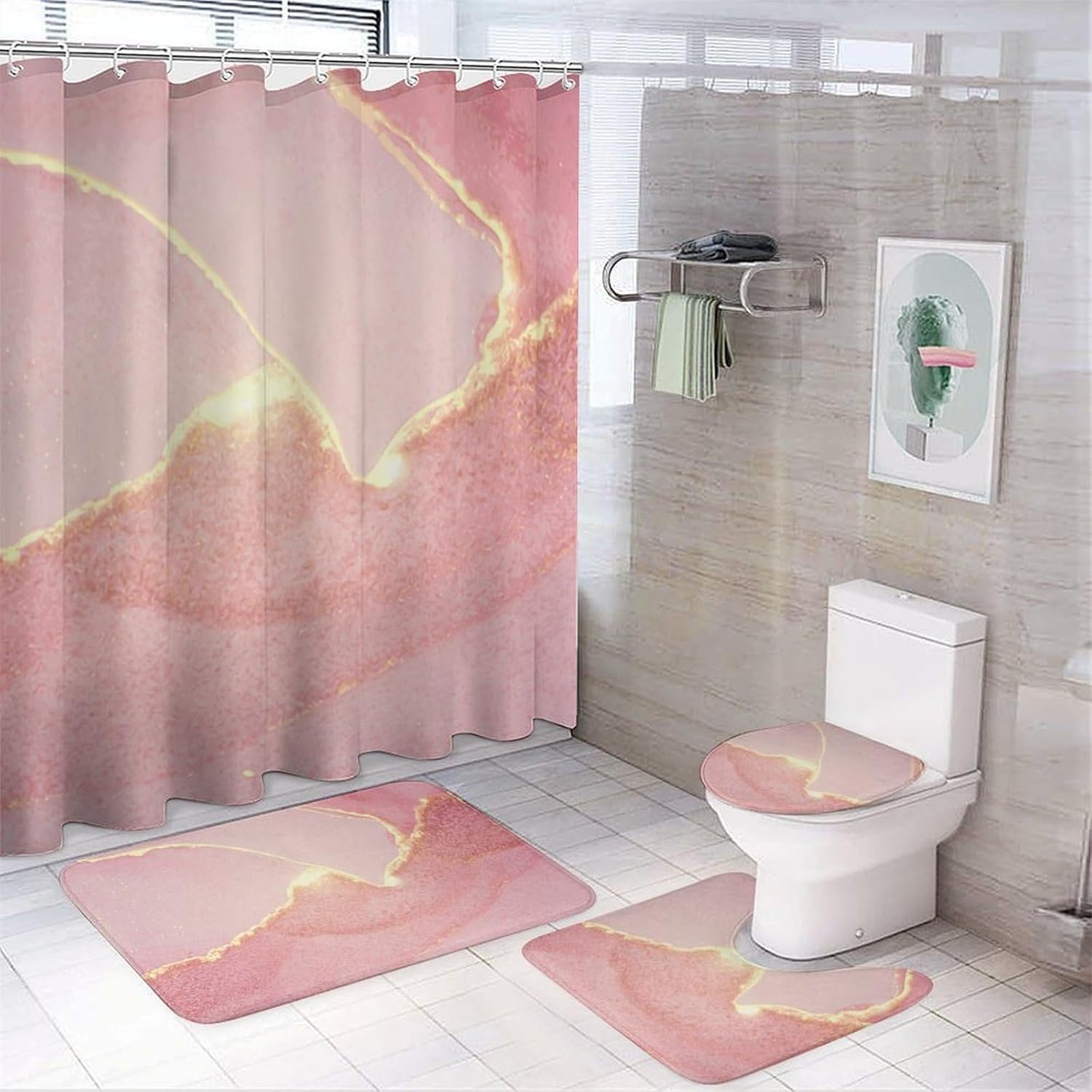 Rideau de douche avec tapis de bain et abattant marbre rose moderne