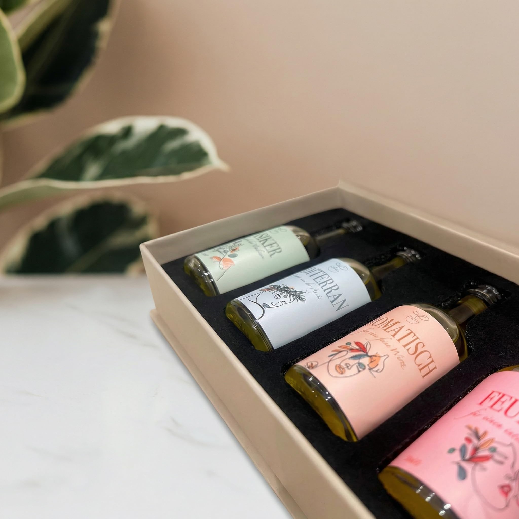 Á LA GEA Geschenkset Premium Aromatisiertes Olivenöl Chili Knoblauch Rosmarin Klassisch Mediterranes Gourmet Tasting Set