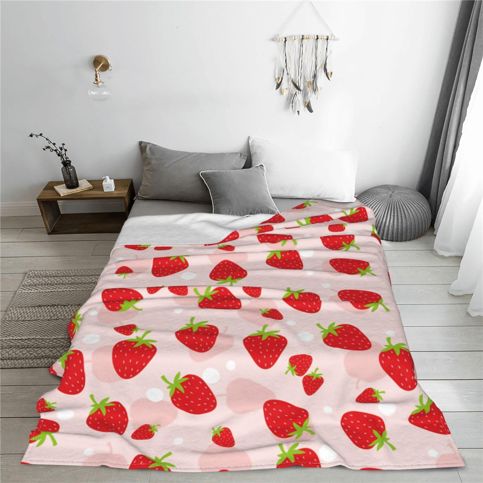 Amazon｜毛布 いちご柄 苺柄 イチゴ柄 ブランケット シングル