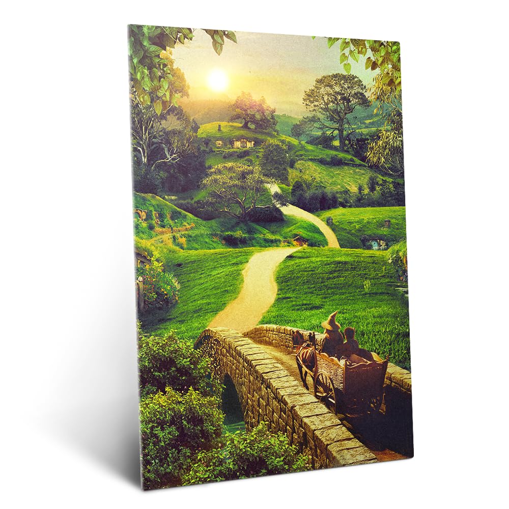 Displate Affiche Métallique Le Seigneur des Anneaux - Middle-Earth - A Journey Through Hobbiton - Déco Maison Chambre - Cadeau - Decoration Murale Salon Metal Poster 32 cm x 45 cm