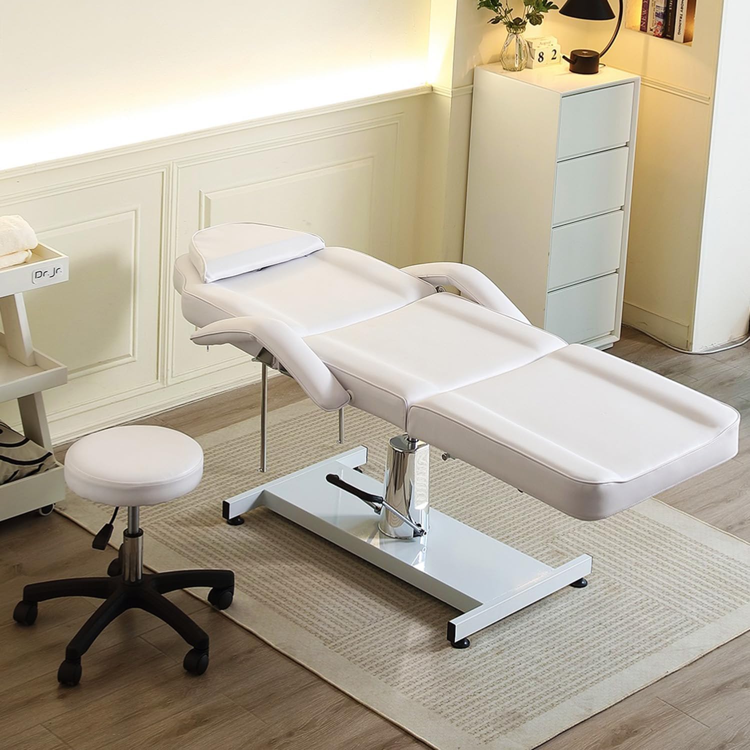 Hydraulische Kosmetikliege mit Hocker – 360° drehbare, verstellbare Massageliege mit abnehmbaren Armlehnen & Kopfstütze – Kosmetikstuhl Set für Spa, Tattoo, Gesichtspflege (Weiß)