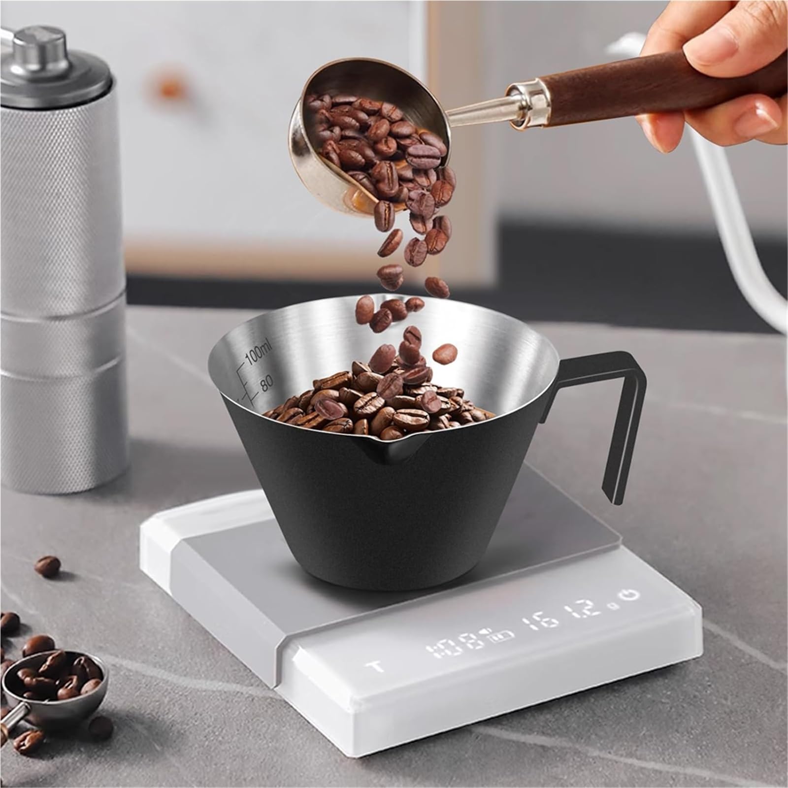Jarra De Leche Taza medidora de acero inoxidable, taza de café expreso con mango y boquilla, taza de café graduada, Ideal for bebidas en casa, café, uso en Hotel, 2 uds. Jarra Leche Barista(Black)
