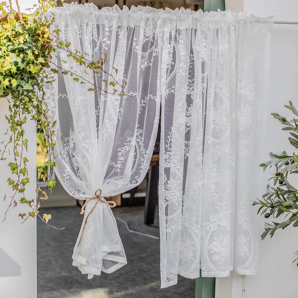 Cortina de encaje blanco rUrEu ideal para crear un ambiente romántico en el balcón de tu café