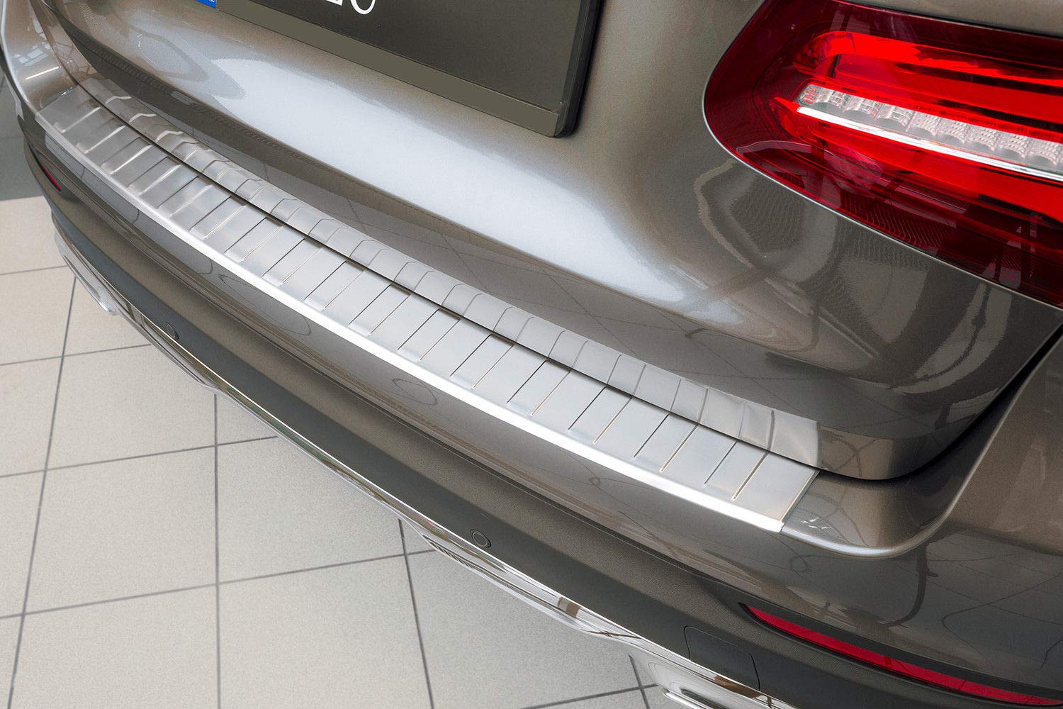 Adatto per GLC X253 SUV, protezione paraurti posteriore cromata in acciaio inox