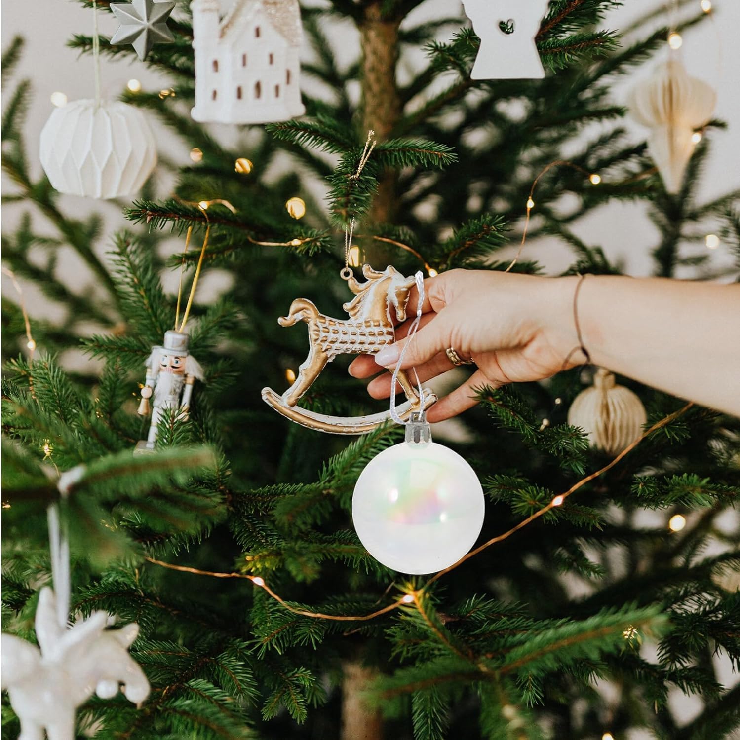 12 Stück Weihnachtskugeln Ornamente schillernde Ornamente Kugeln schillernde Christbaumkugeln Kunststoff DIY hängende Kugel Ornamente für Weihnachtsfeier (8 x 8 cm)