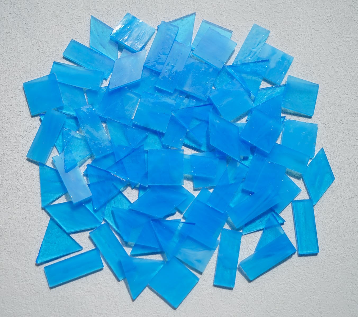 70 piastrelle in vetro trasparente, 200 g, pezzi di vetro colorato di grandi dimensioni, per fai da te, mosaico, 4 forme per Mosiac Presente, azzurro