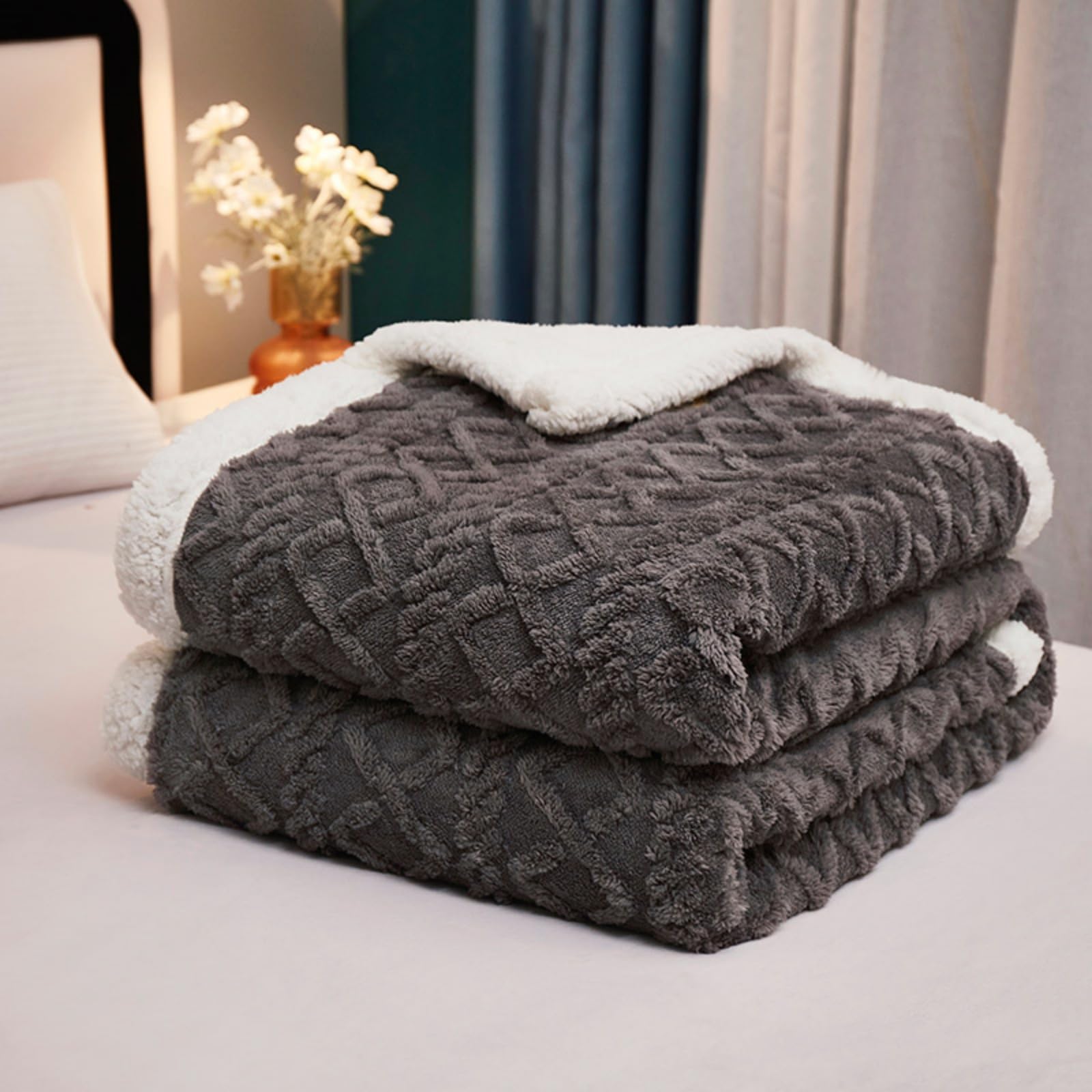 Couverture en laine d'agneau double face luxe gris foncé 200x230 cm pour lit