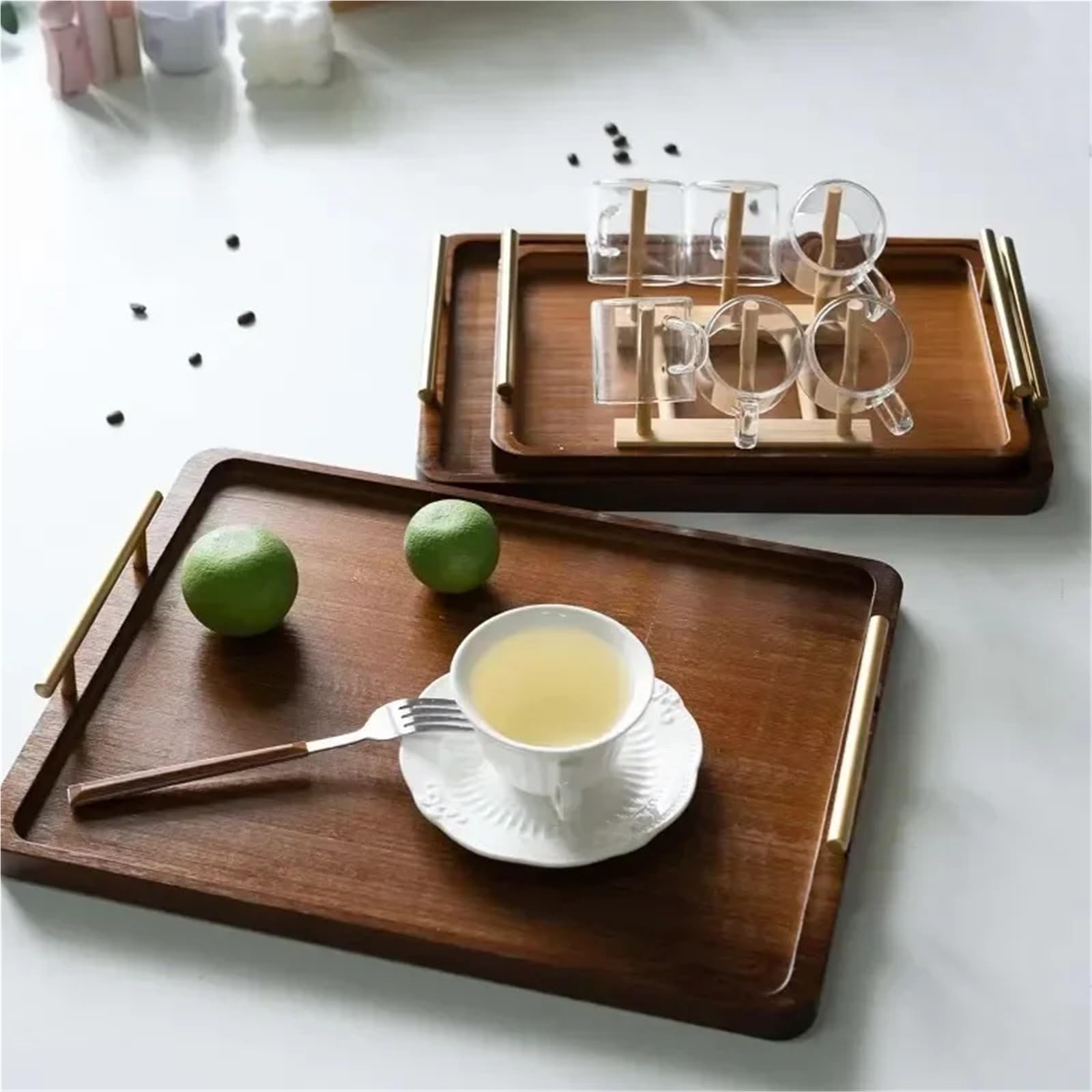 Bandeja Rectangular de Madera con asa de Metal Dorado para Servir Agua, Frutas, Comida y artículos Diversos (36 x 25 x 5 cm)