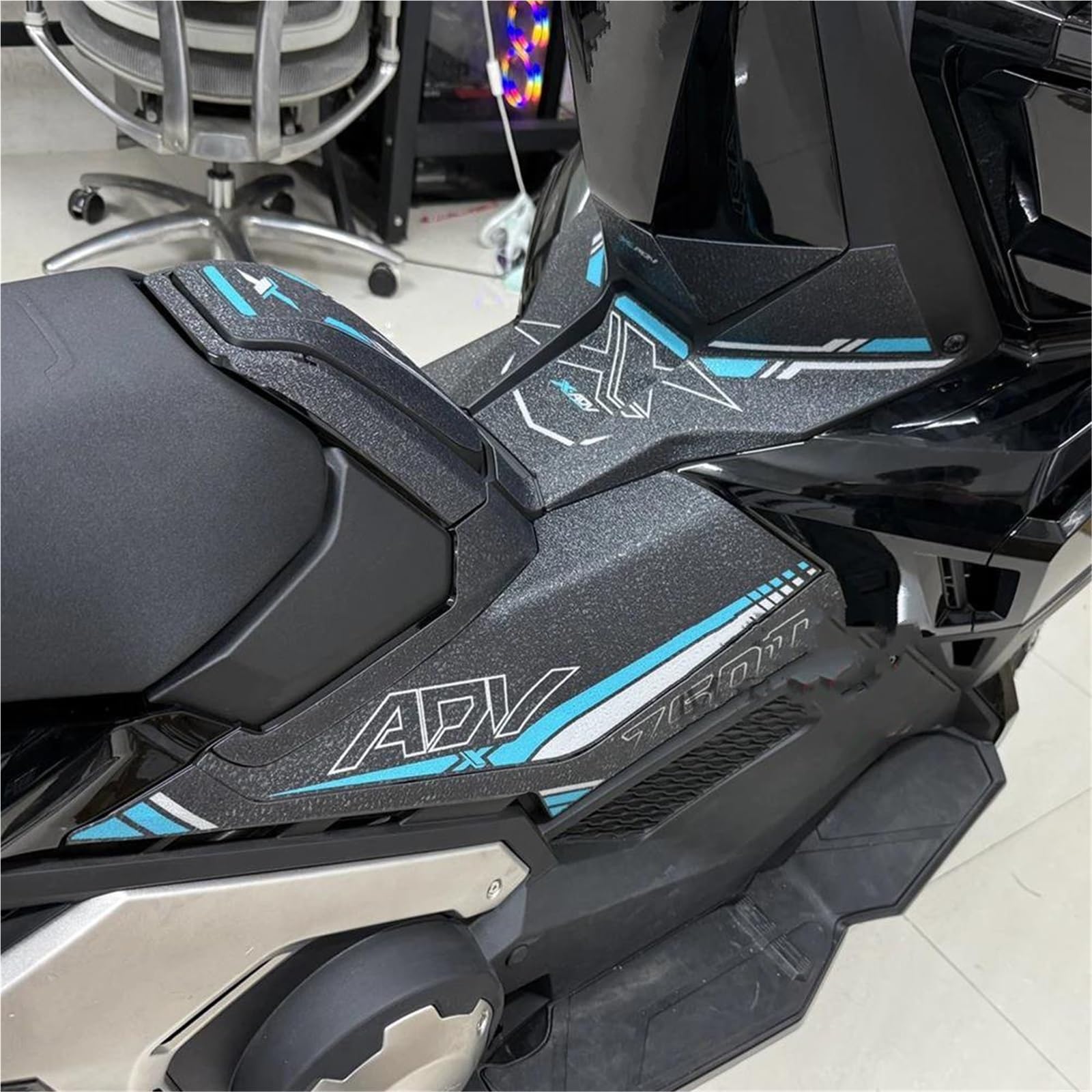 Autocollant De Protection De Réservoir Latéral pour Moto pour X-ADV 750 X ADV 750 X ADV 750 2021-2024 Tampon De RéServoir(Couleur 5)