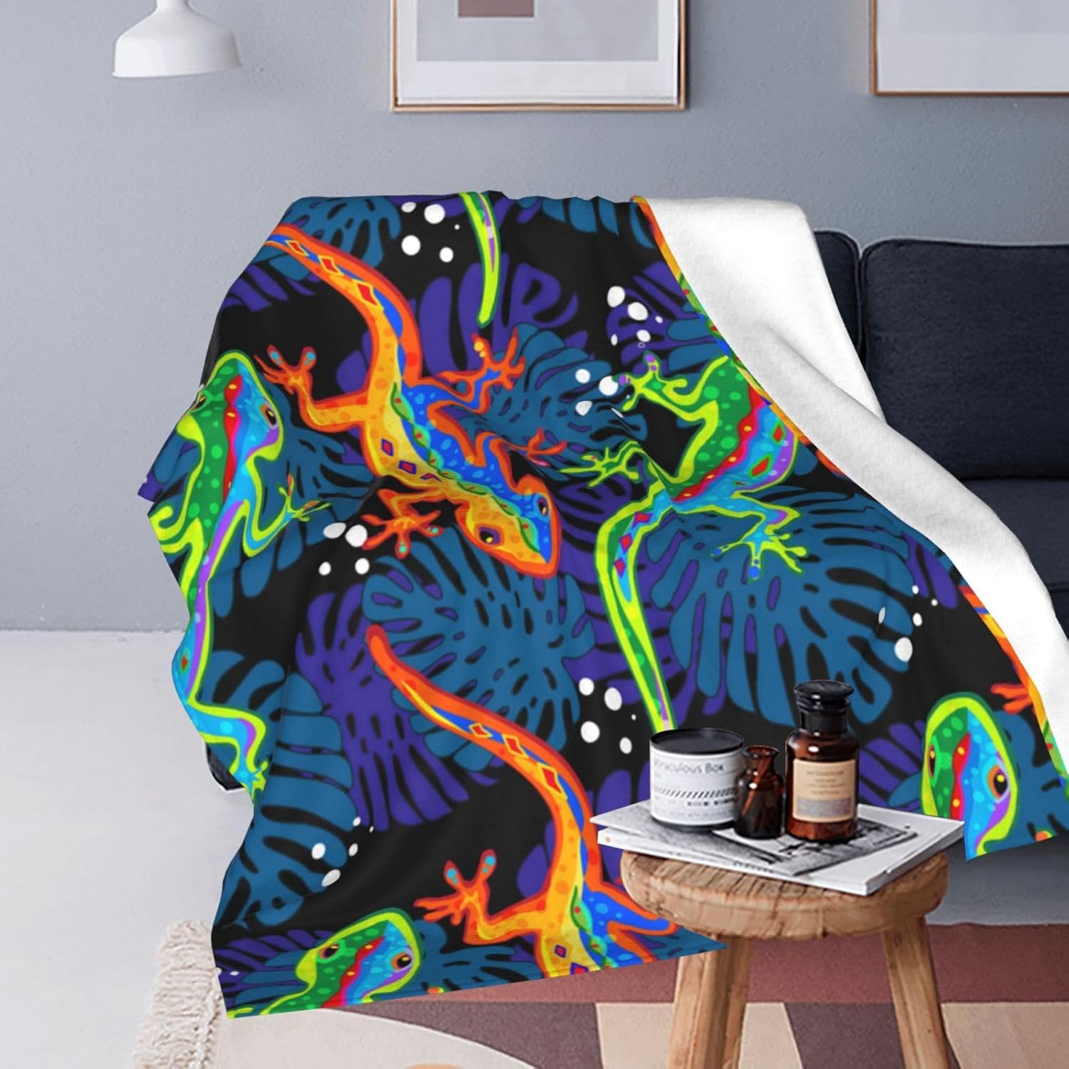 Lizard Throw Blanket Lizard Palm Decor Blanket Super Cozy Plush Lightweight Soft Plush Flannel Fleece Blanket Gifts for Reptiles Lover Girls Boys Kids Women Men for Sofa Bed Couch 40"X50" - Image 4