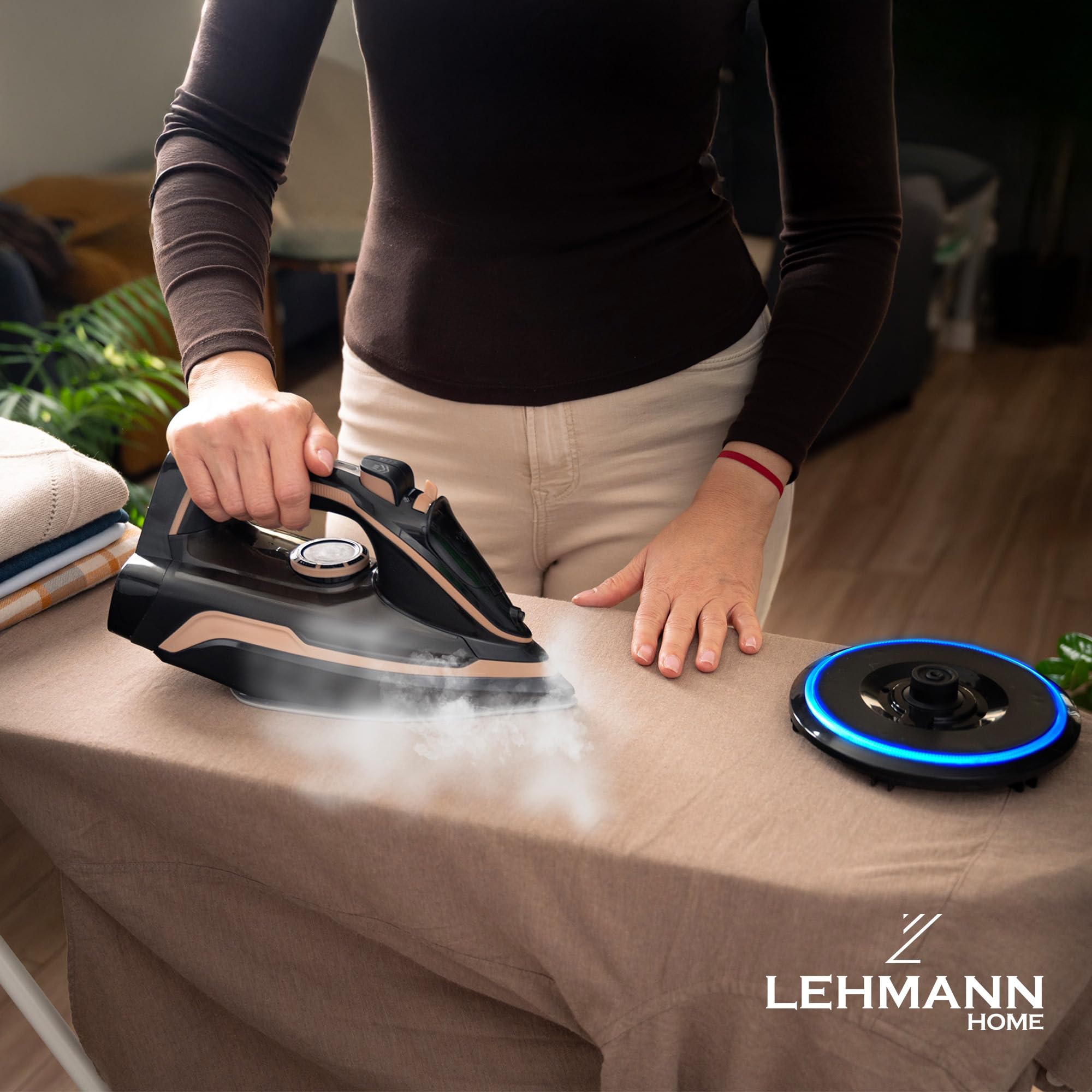 LEHMANN Bezprzewodowe żelazko parowe ze stacją ładującą, 3000 W, bezprzewodowe żelazko parowe z regulacją temperatury i 5 programami prasowania, podeszwa ceramiczna, pionowa para, automatyczne