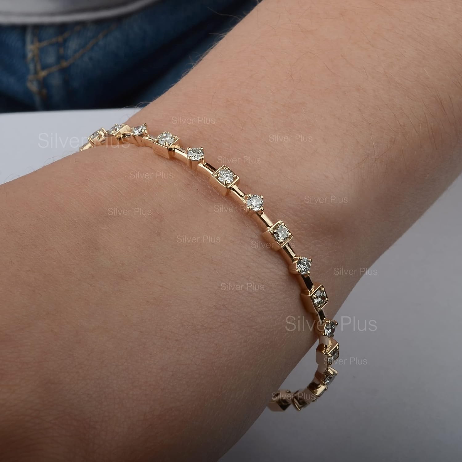 Natural SI Clatity G-H Color Diamond Pave Solid 18K Yellow Gold Minimalist Station Bangle Bracelet Jewelry