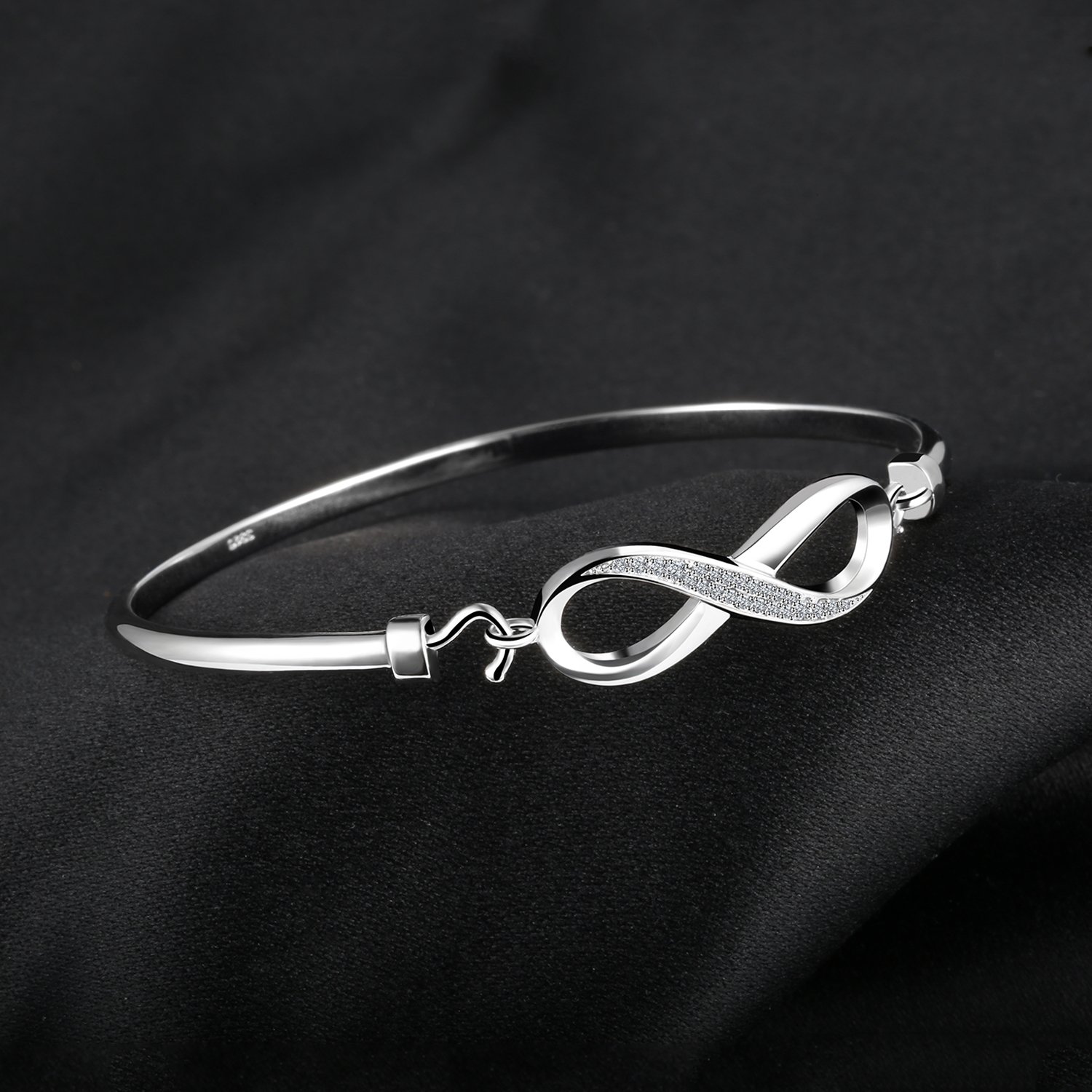 JewelryPalace Bransoletka Infinity Ladies Silver 925, zestaw biżuterii Bangle Infinity dla kobiet, bransoletki Infinity Sign Girls Mom Bangles z cyrkoniami dla dziewczyny
