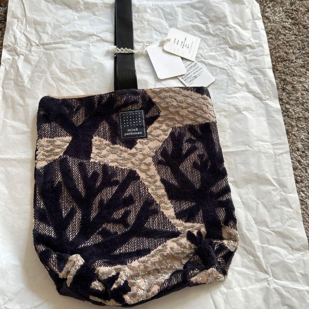 安藤日出武 仙人窯 志野焼 花器 花入 重要無形文化財保持者 共箱 共布