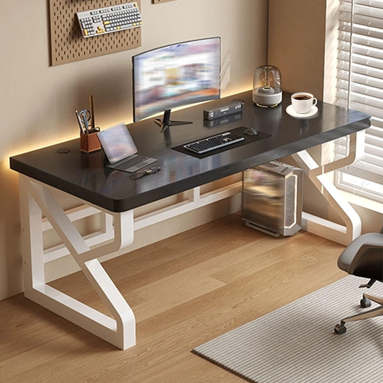 Tables de jeu d'angle et de bureau avec un espace de travail efficace