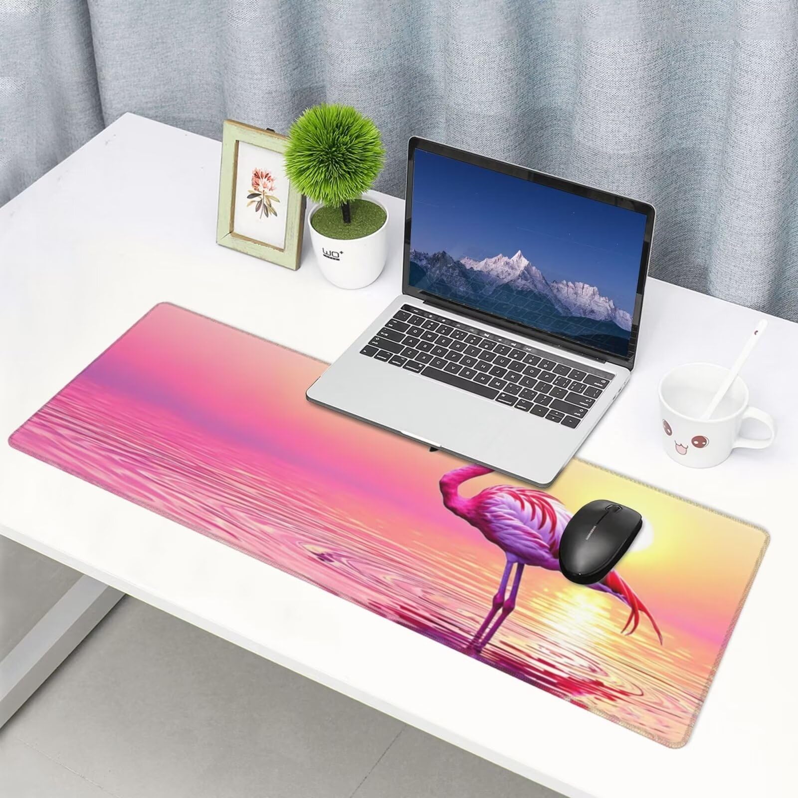 Tappetino Mouse, Tappetino Mouse Gaming Grande XXL 1500x800x3mm Tappetino Scrivania Mouse Pad, Base in Gomma Antiscivolo, Bordi Cuciti,Lavabile, Mousepad per Ufficio e Gaming (Flamingo) R-358