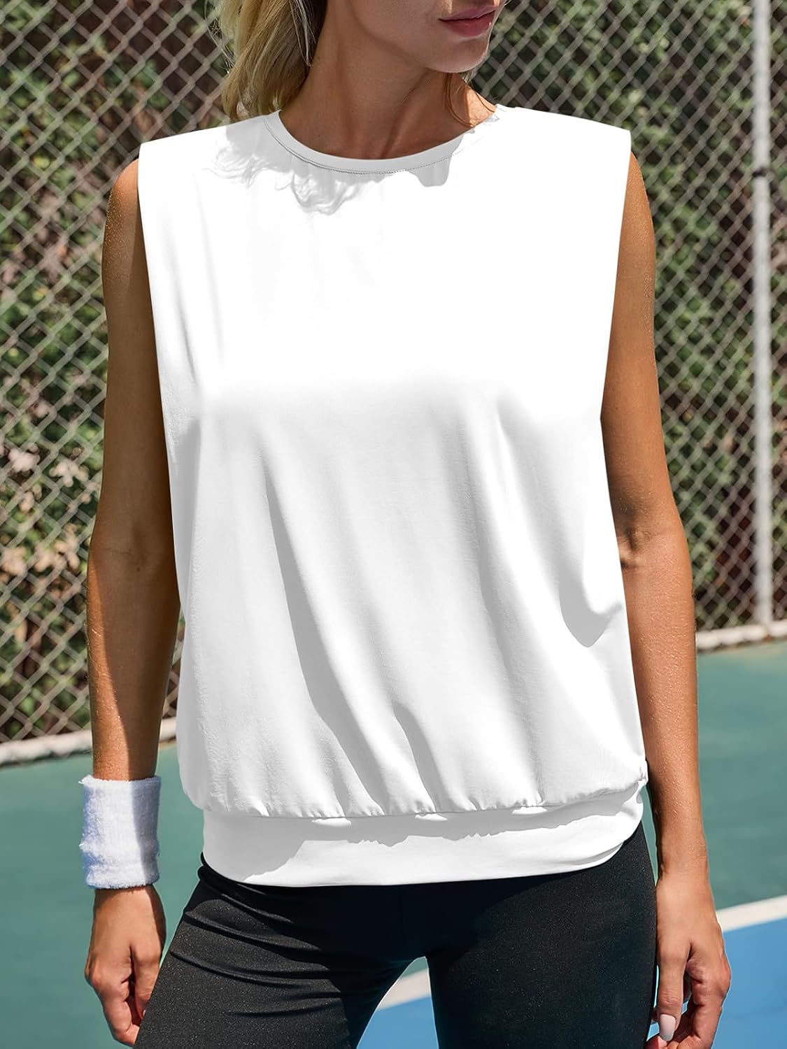 Fisoew Women‘s Sleeveless Workout Tank Tops Athletic Gym Yoga Running Tennis Tee Tops Moisture Wicking Exercise Shirts