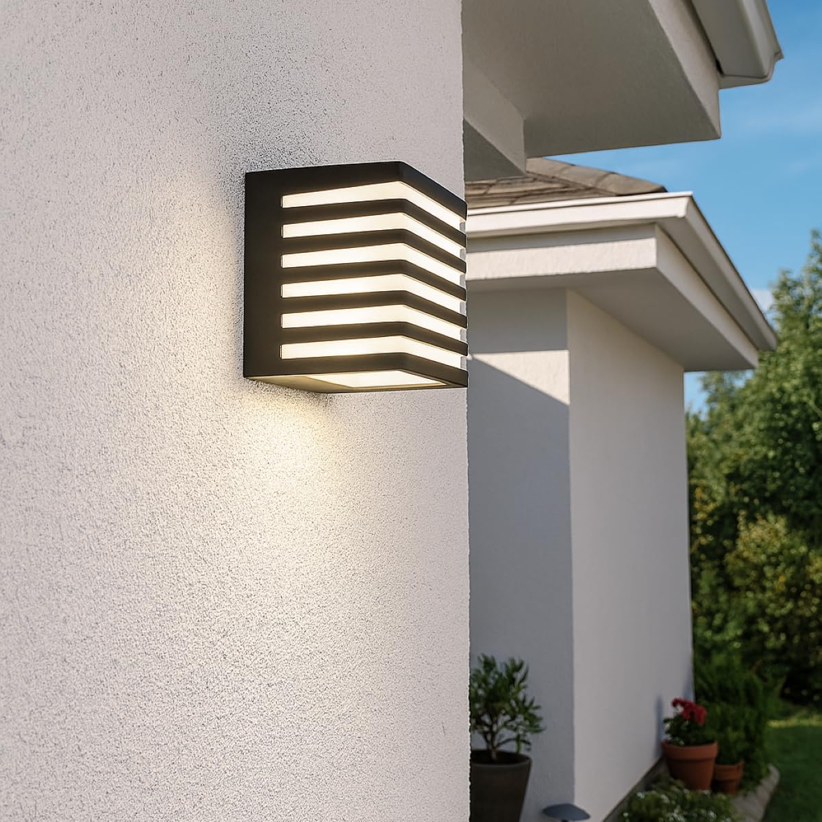 CGC Lighting Outside Outdoor Wall Light, Square, Mains Power, Built in 4000k LED (Black Grill)