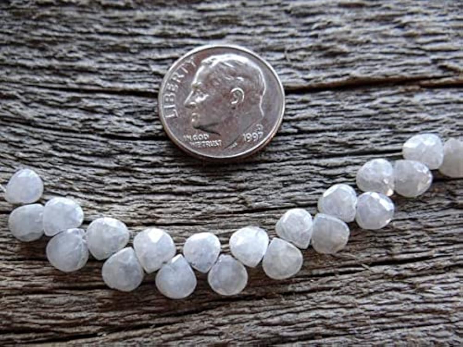 Silverite blanche mystique en briolette cœur 5mm pour perles de bijoux fait main
