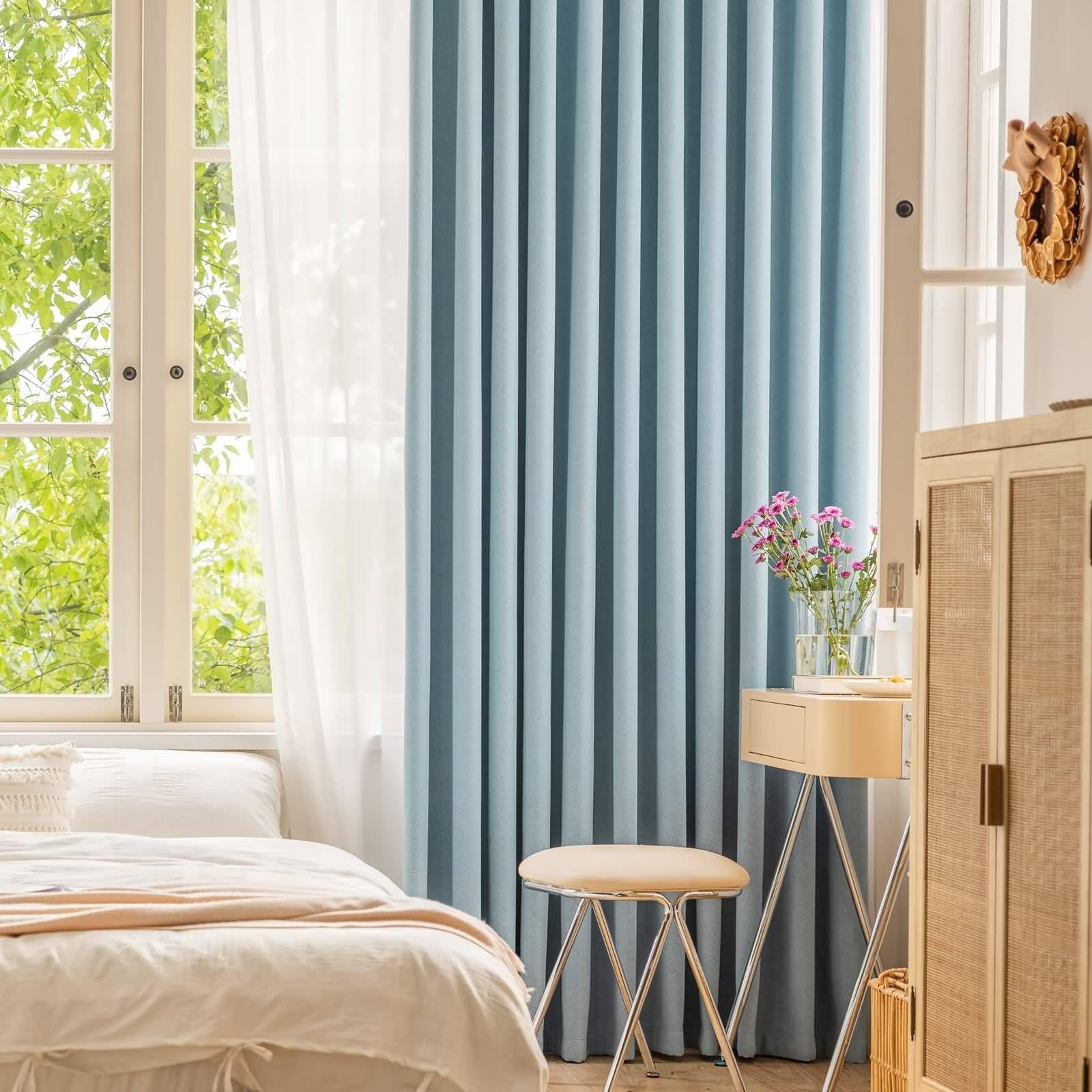 Schlafzimmer Vorhänge mit Haken, Hellblaue thermische Verdunkelungsvorhänge mit mit Haken Oben für Schlafzimmer und Wohnzimmer107 x 214 cm