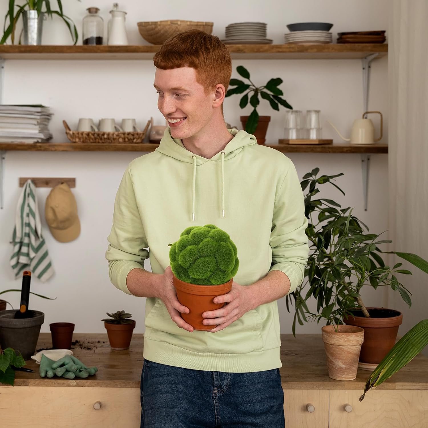 DOITOOL Green Moss Balls Decorative for Bowls - 4 Pcs Fake Moss Balls Faux Decorative Spheres for Bowl Fillers, Vase Filler, Wedding Decor, Table Arrangement, DIY Crafts (3.9" + 4.7")