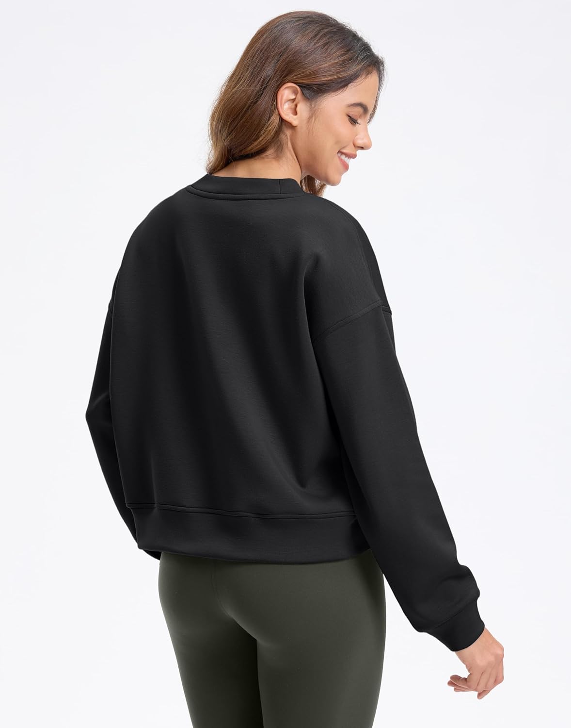 SANTINY Fleece Cropped Sweatshirts for Women Soft Crewneck Sweatshirt Pullover Long Sleeve Workout Crop Tops - Image 2