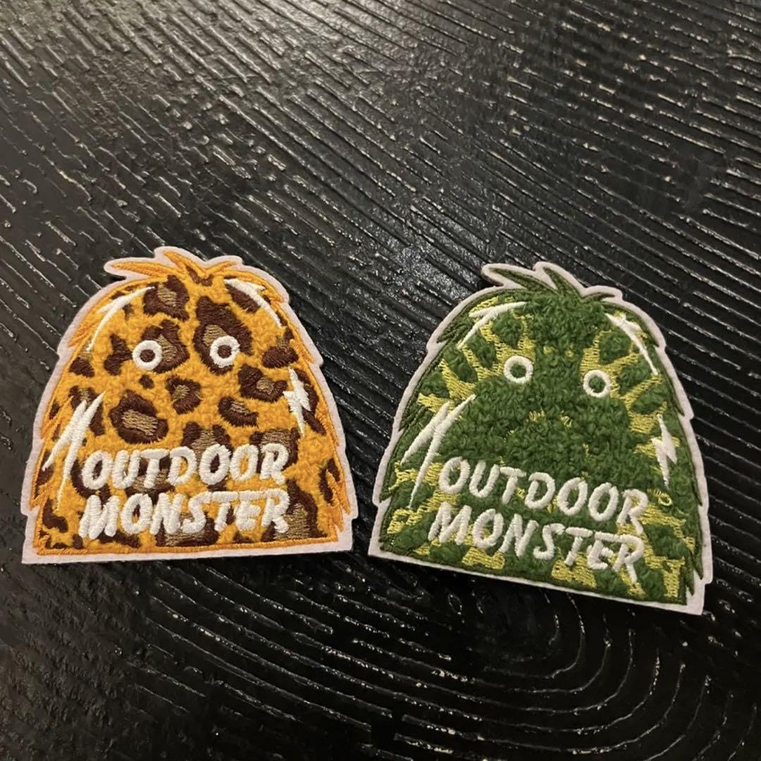 Amazon.co.jp: 稀少アウトドアモンスター ワッペン 2枚セット : おもちゃ 