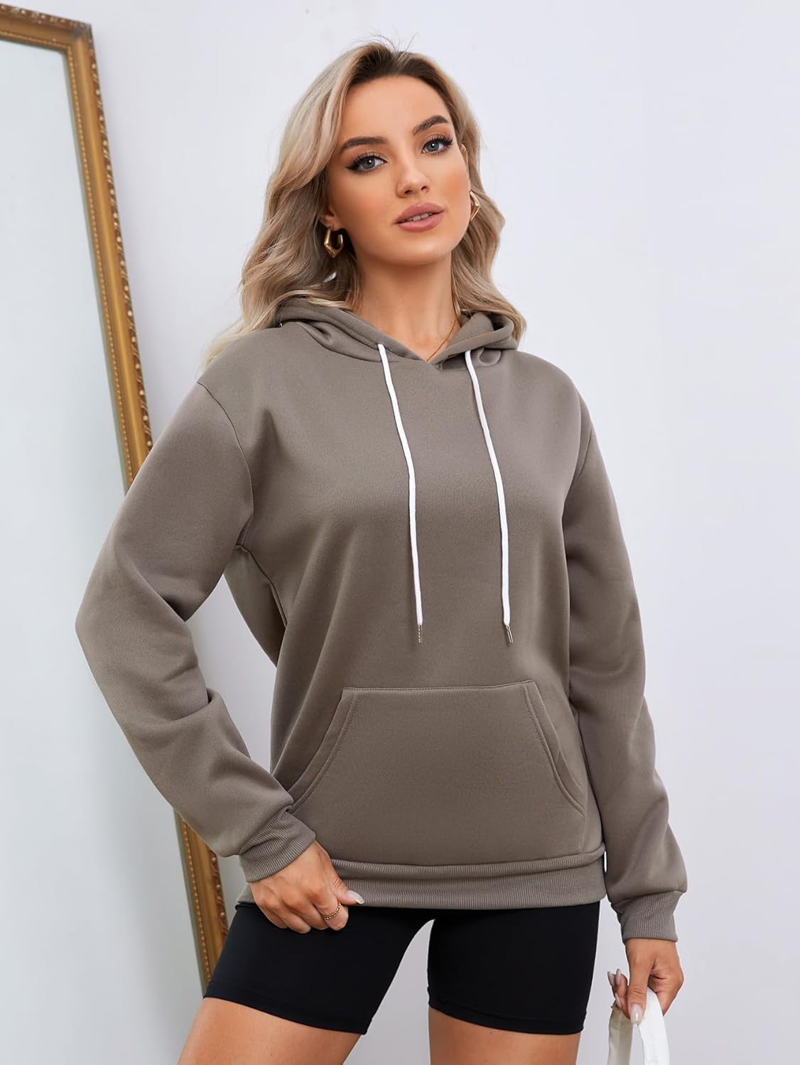 QJQ Women's Essentials Letter Graphic Hoodies Lightweight Hooded Sweatshirt Casual Long Sleeve Thermal Pullovers Top - Image 4