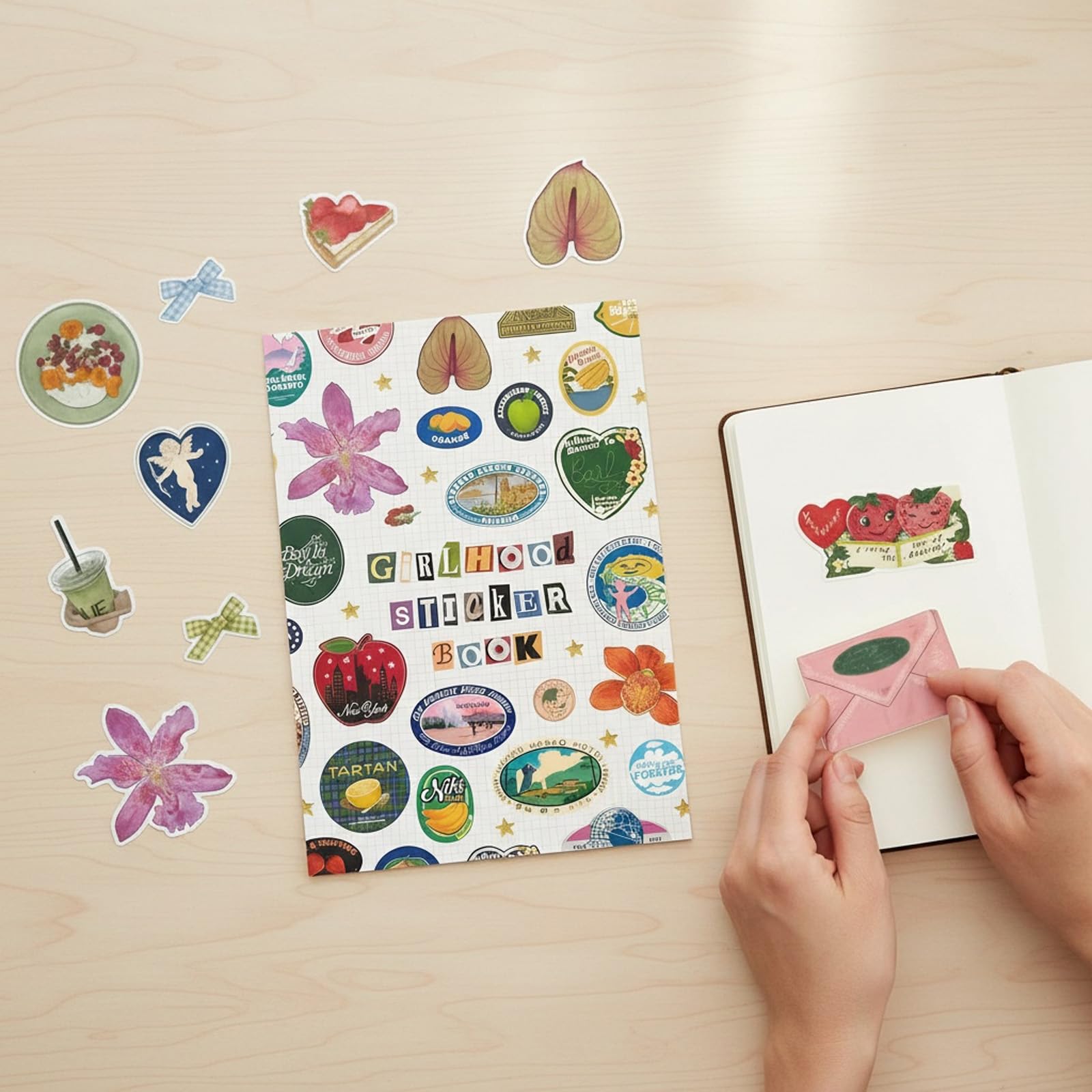 CHANGYUE Książka z naklejkami Girlhood 1000+ estetycznych naklejek z wielobarwnymi wzorami Owocowe ikony Pastelowe litery Naklejki do scrapbookingu Dziennik Nastolatki Studenci Dorośli