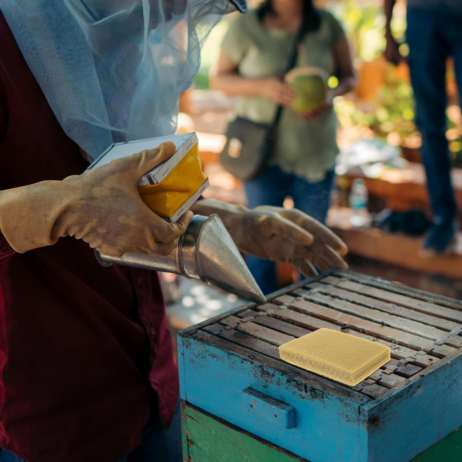 SHINEOFI 10 Láminas de Cera de Abeja Natural para Colmenas Tamaño Mediano Base para Marcos Profundos Adecuado para Apicultura y Bricolaje Cera para Construcción de Panales y