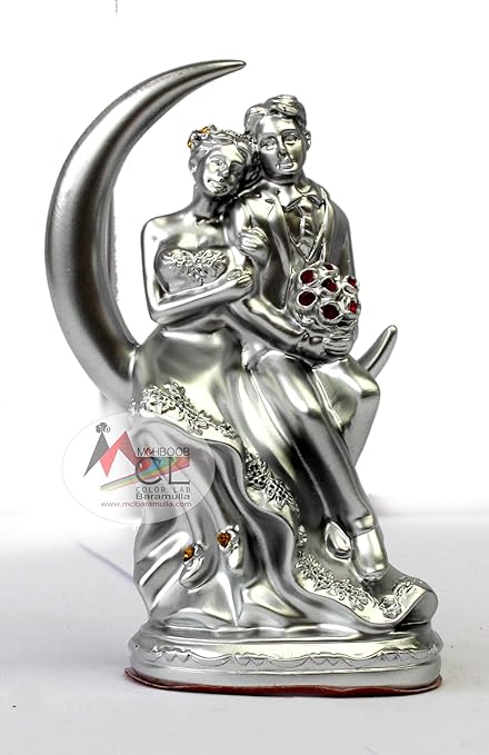 MCL - Love Couple Silver Gilet Showpiece Gift Item for Home Decor and Every Occasions