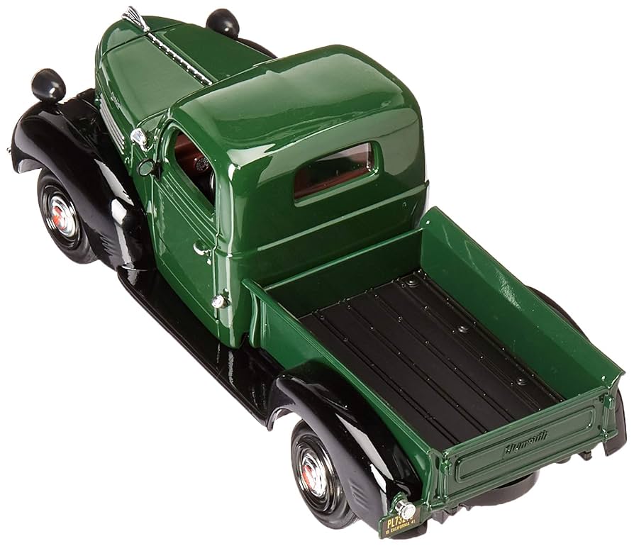 Amazon.com: Motor Max 1:24 W/B American Classic 1941