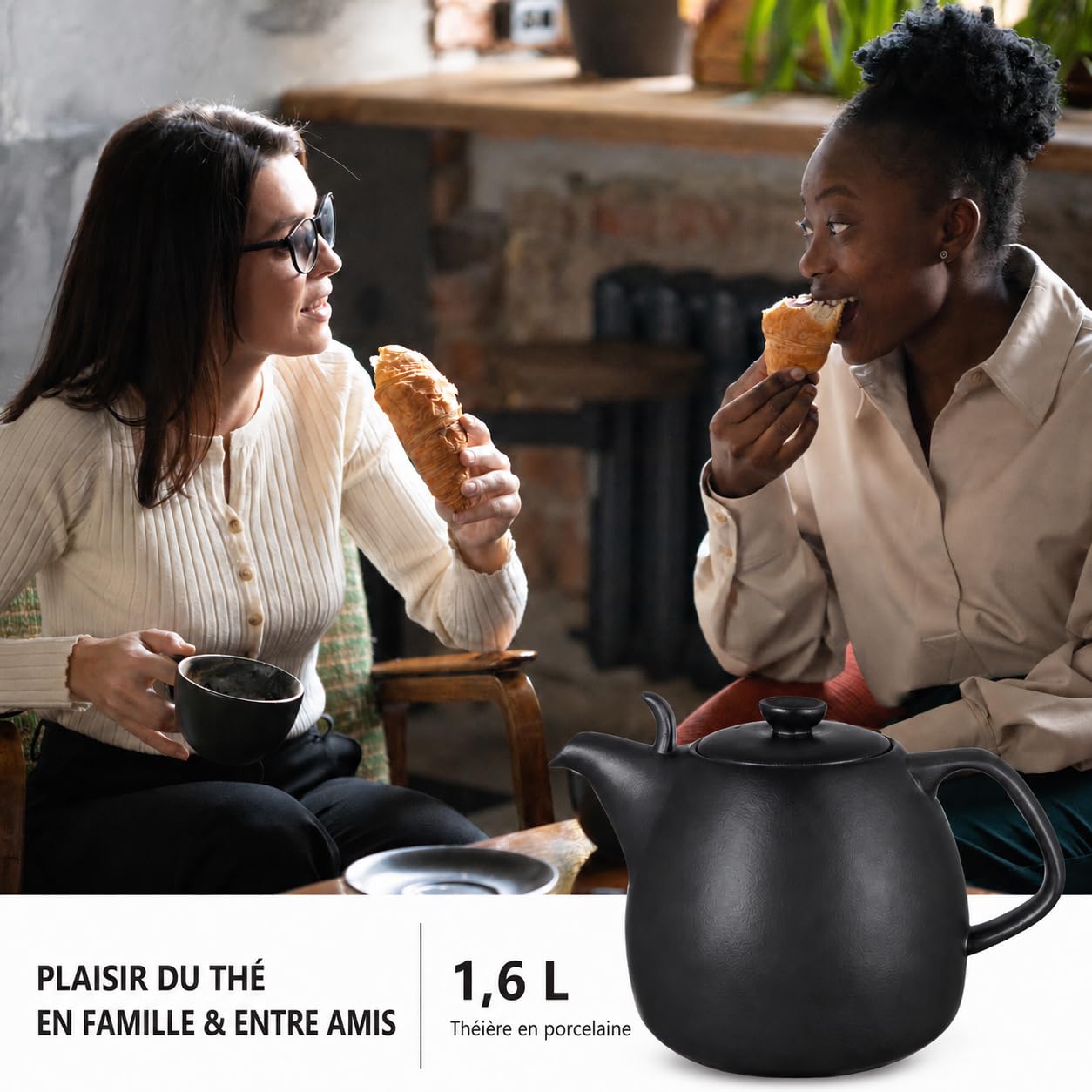 Théière "Copenhague" avec infuseur, 1,6 L, noire, en porcelaine, adaptée pour réchaud avec infuseur amovible en acier inoxydable à mailles fines. Théière en porcelaine.