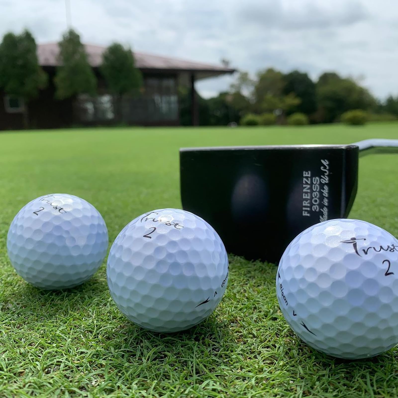 Trust Piłki golfowe Bison V (zestaw 48 sztuk, białe) – miękki uretan zapewnia większą precyzję, kontrolę i szerokość przy prędkości zamachowej od 152 do 169 km/h
