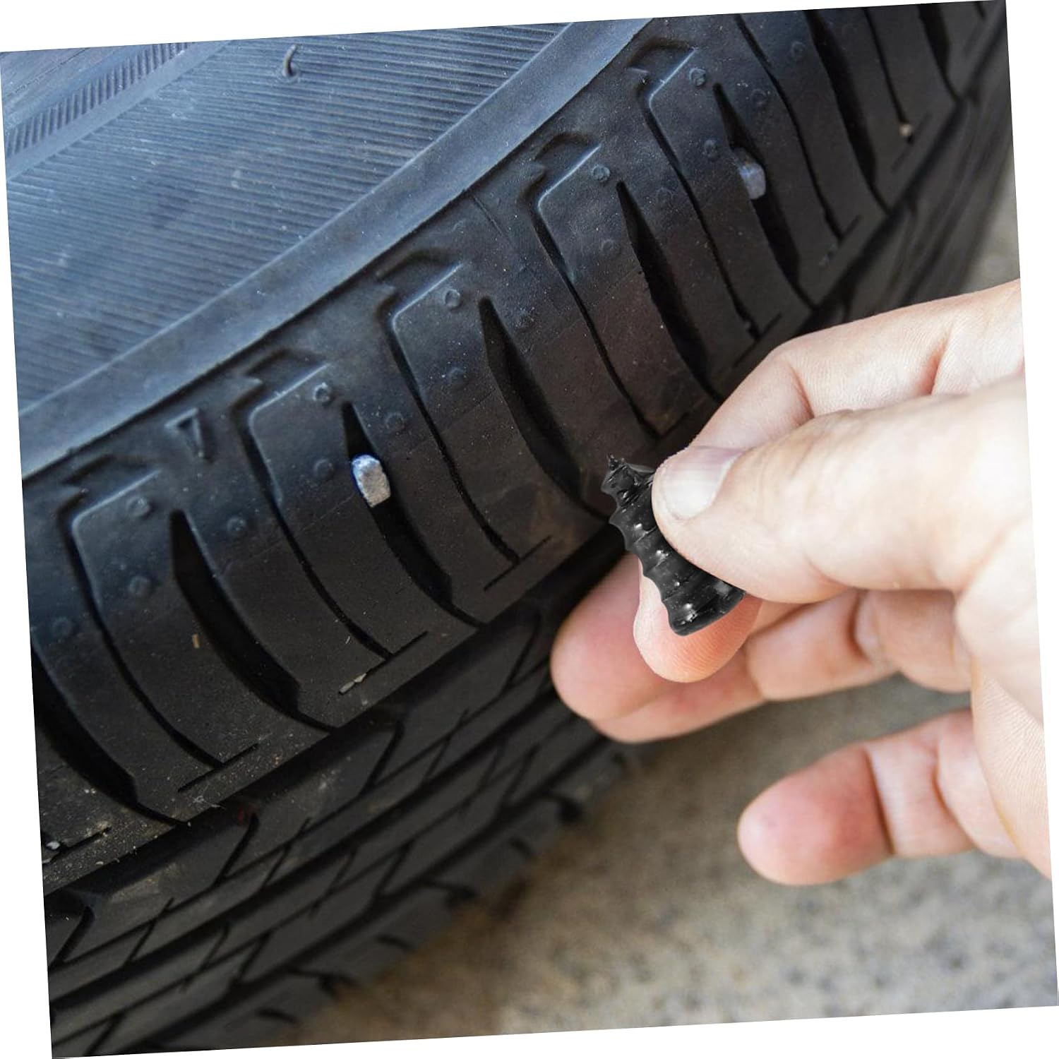 Tire Fitting Tool Car Repair Kit Car Tire Plug Repair Kit for Car Motorcycle Car Easy to Use Tire Repairing Nail